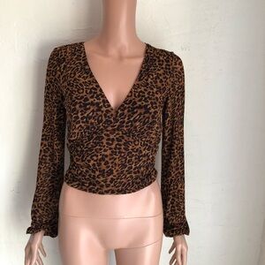 Forever 21 Leopard Animal Print Long-Sleeve V-Neck Brown/Black Blouse Women’s M